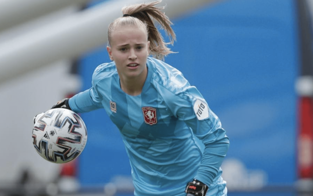 Langedijkse Daphne van Domselaar opgeroepen voor de EK-kwalificatiewedstrijd van de Oranjevrouwen tegen Rusland