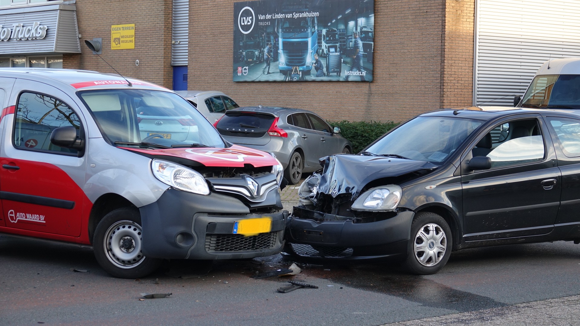 9C864040-9111-4265-8194-70458036A3C8