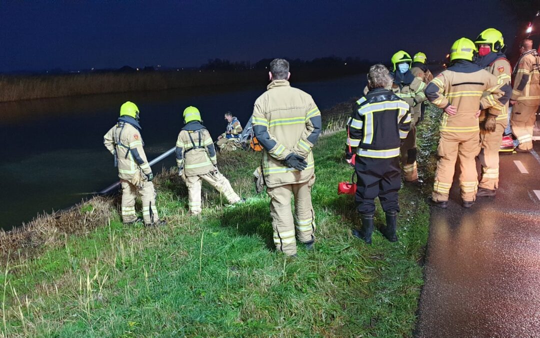 Automobilist dood gevonden in het water Heerhugowaard