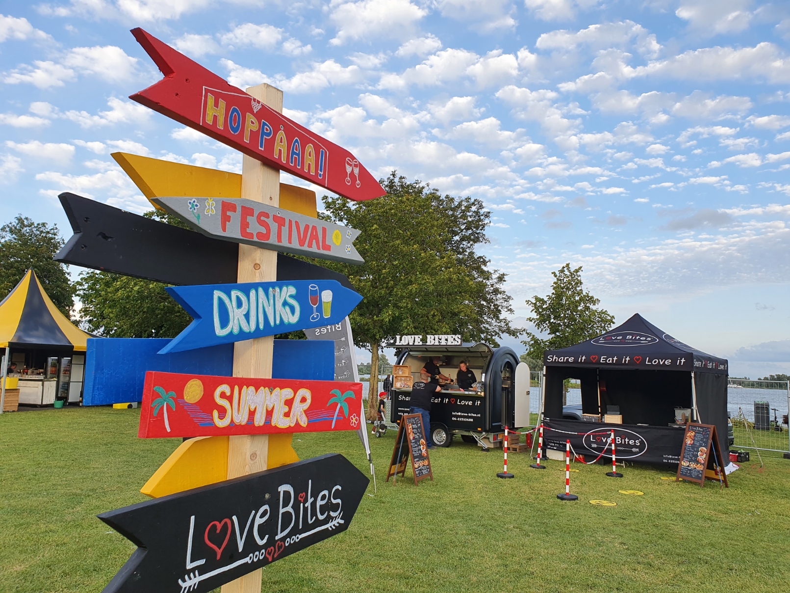 hoppaaa-bordje-bij-love-bites