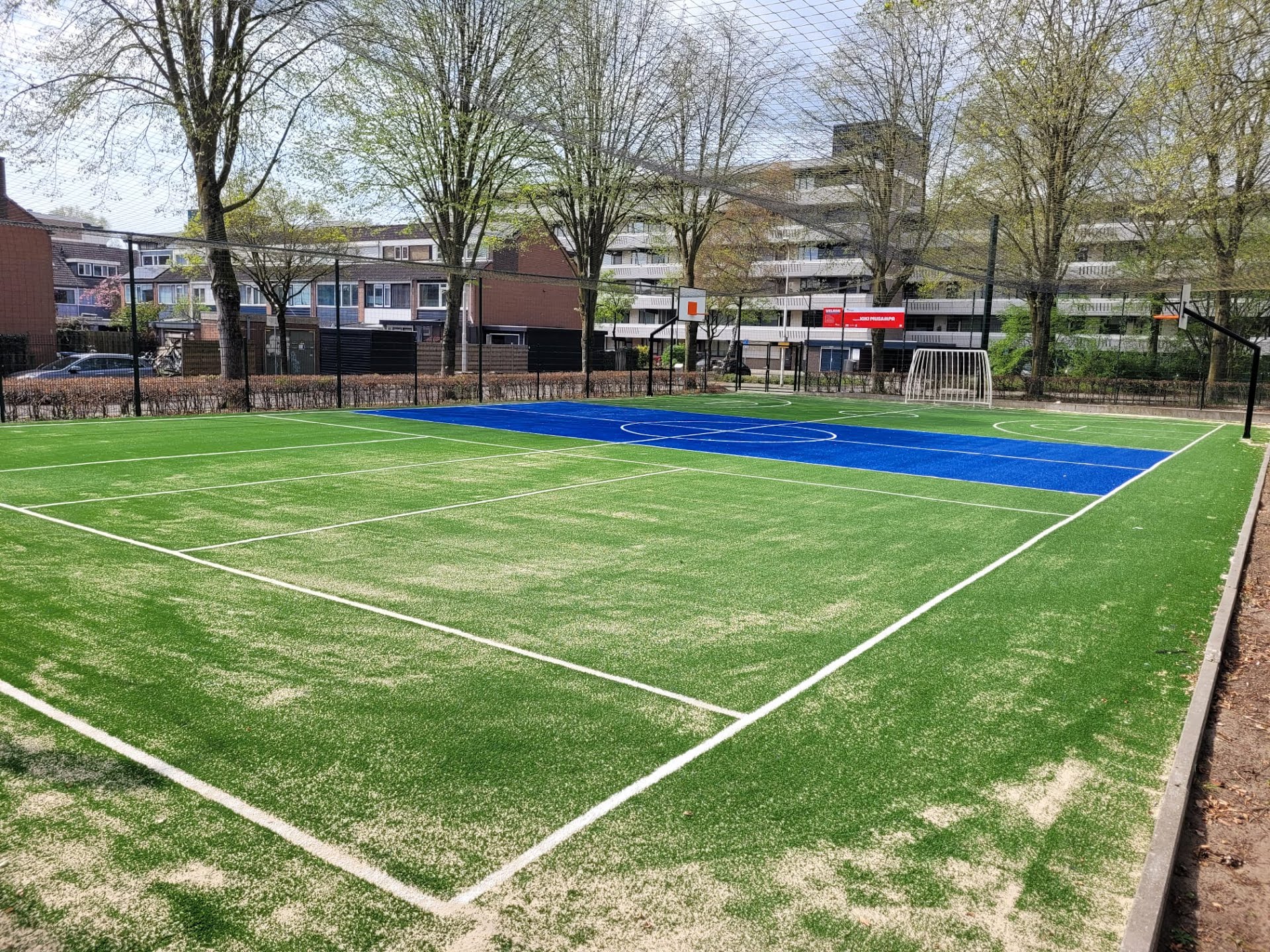 Kiki Musampa opent Krajicek Playground in Ede