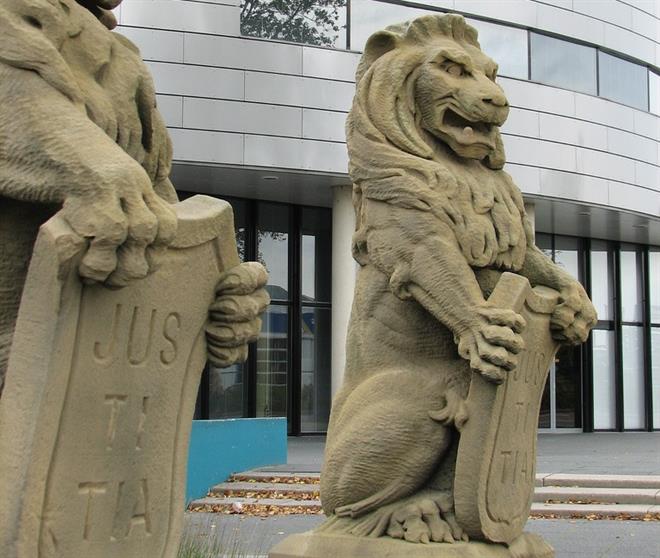 Celstraf handbaltrainer (73) voor plegen ontuchtige handelingen tijdens trainingen