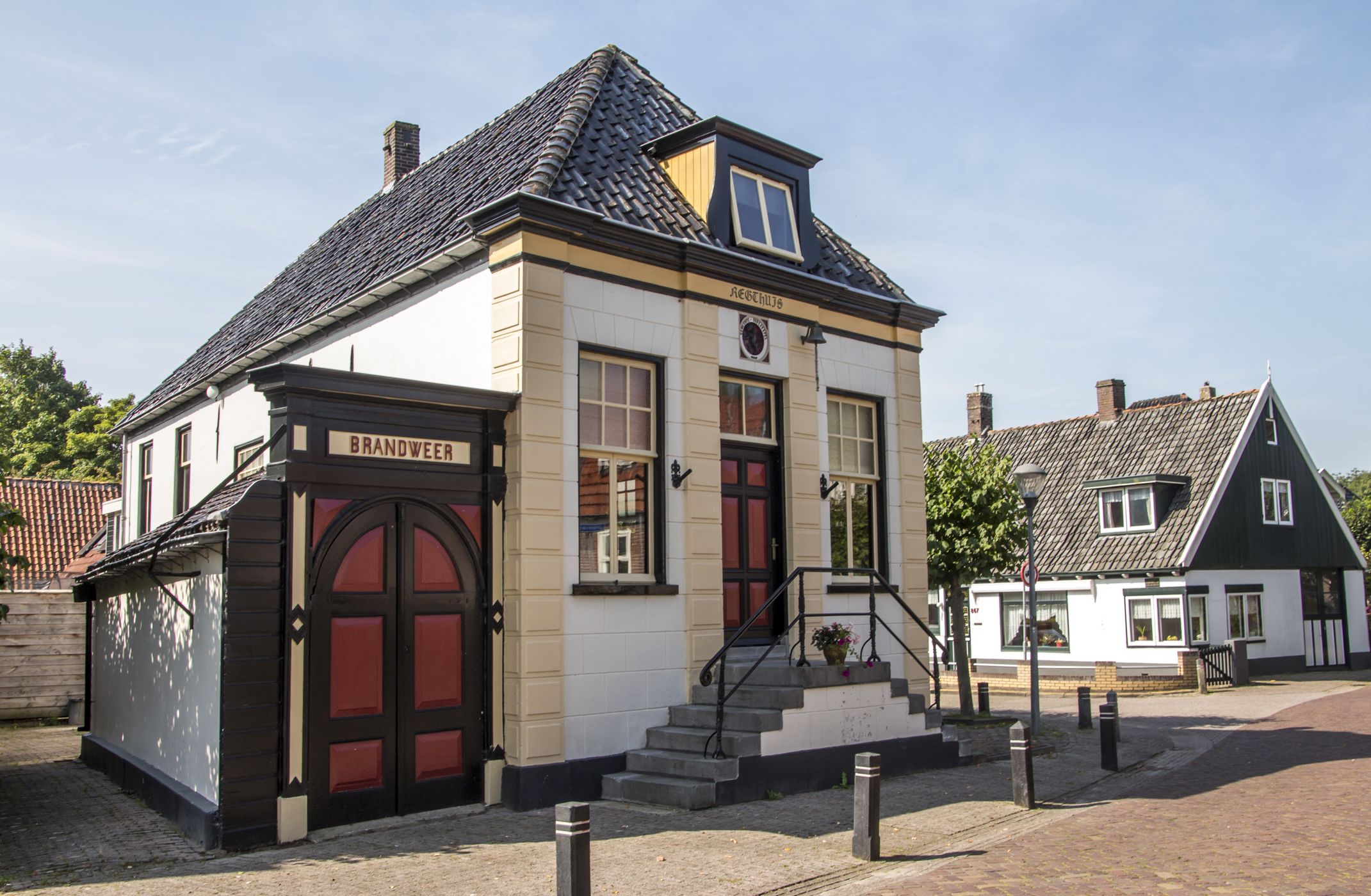 698a1562e64cad8142e8248ace0751c2d97aa714fdf888e54c8cb29c45caabdb