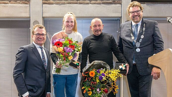 FC Marlène Vrouwen zaalvoetbalteam ontvangt Gemeentelijke Onderscheiding