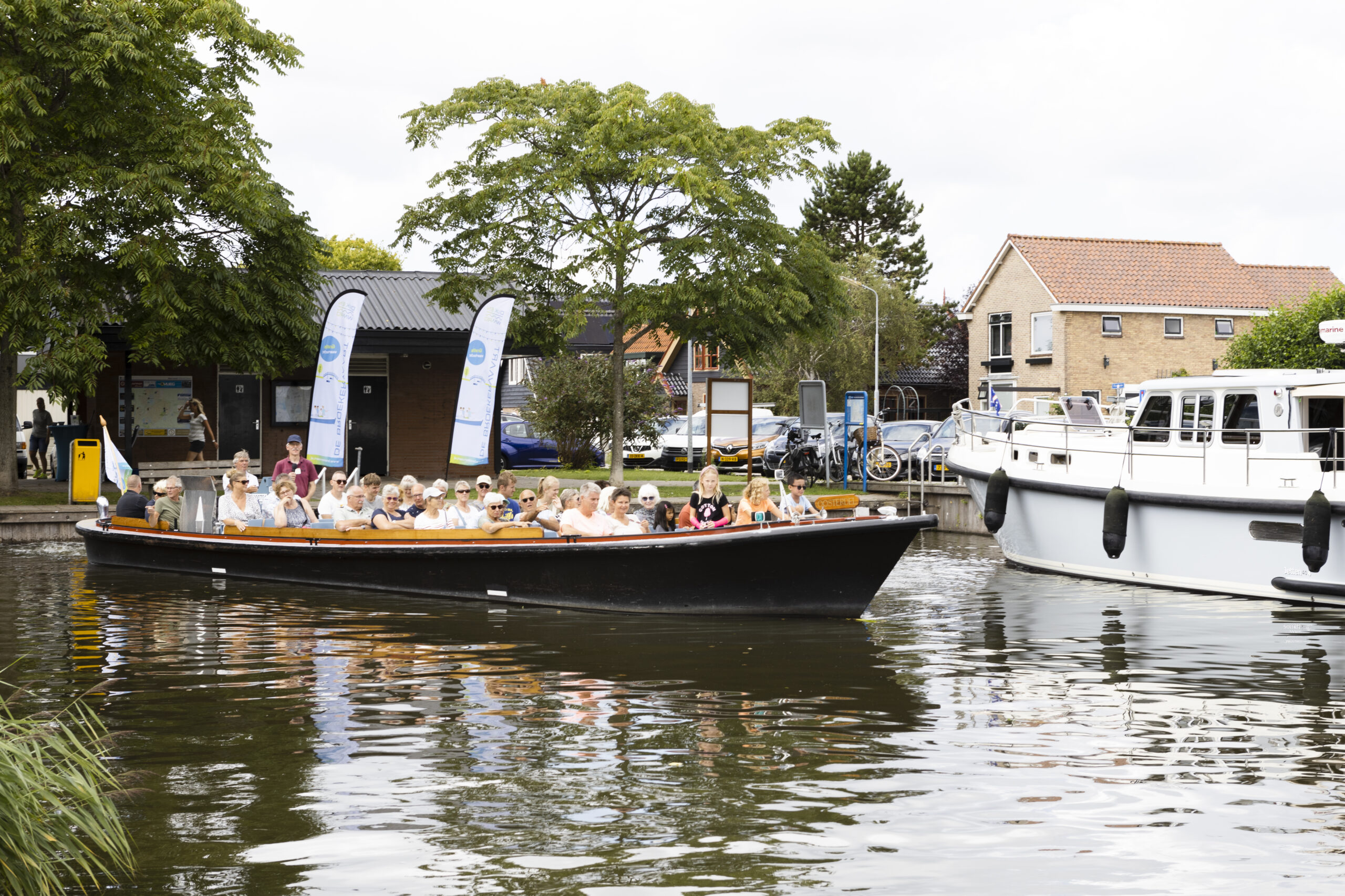 Broekervaart tijdens Langedoiker markt