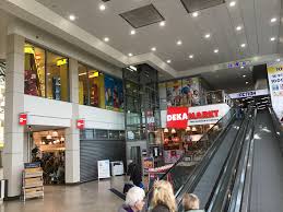 Middenwaard ontruimd na vondst scheuren in vloer en parkeergarage