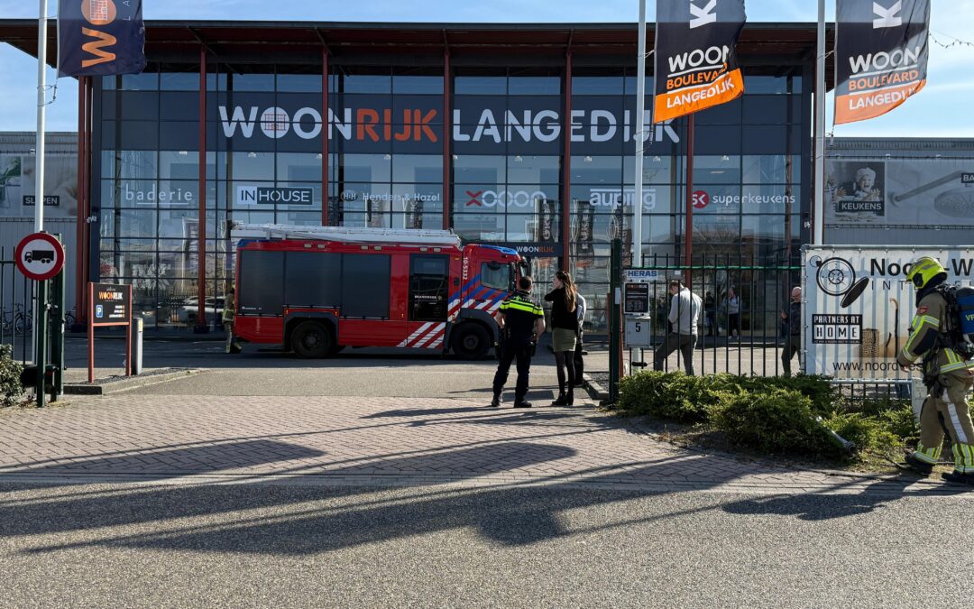 Brandweer met spoed naar woonrijk Langedijk