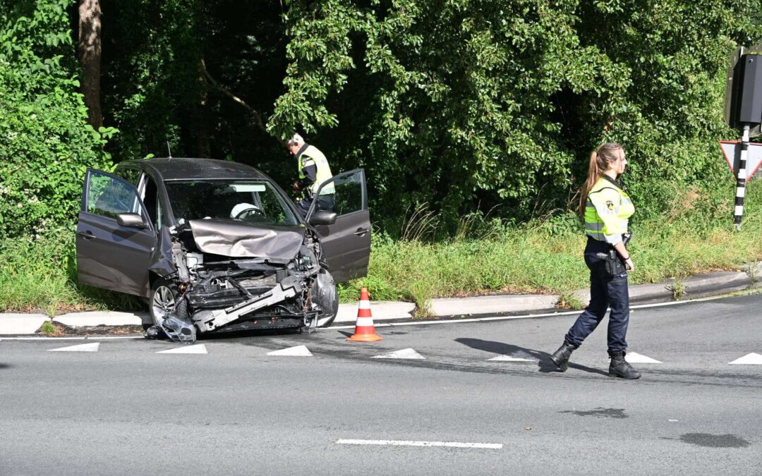 Meerdere gewonden op huiswaarderweg na ongeval