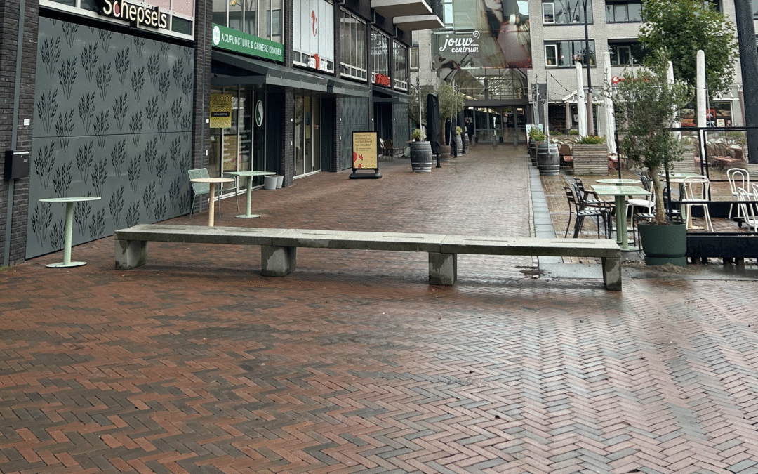 Bank zorgt voor veiligheid op Stadsplein
