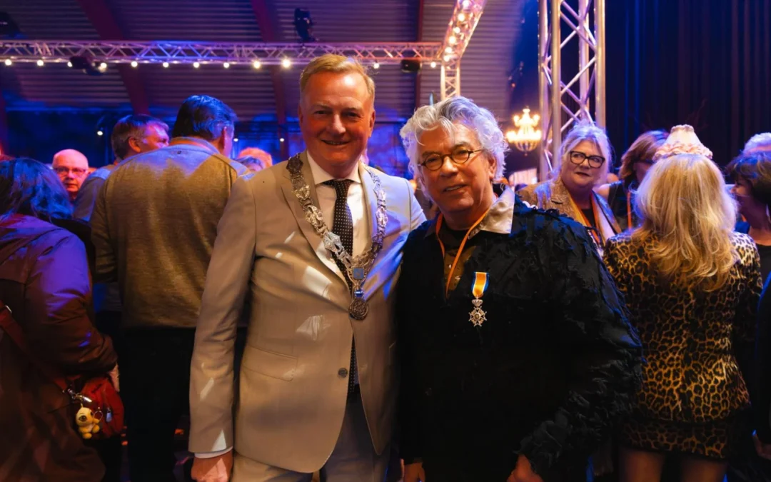 Jacob Bron benoemd tot Ridder in de Orde van Oranje-Nassau